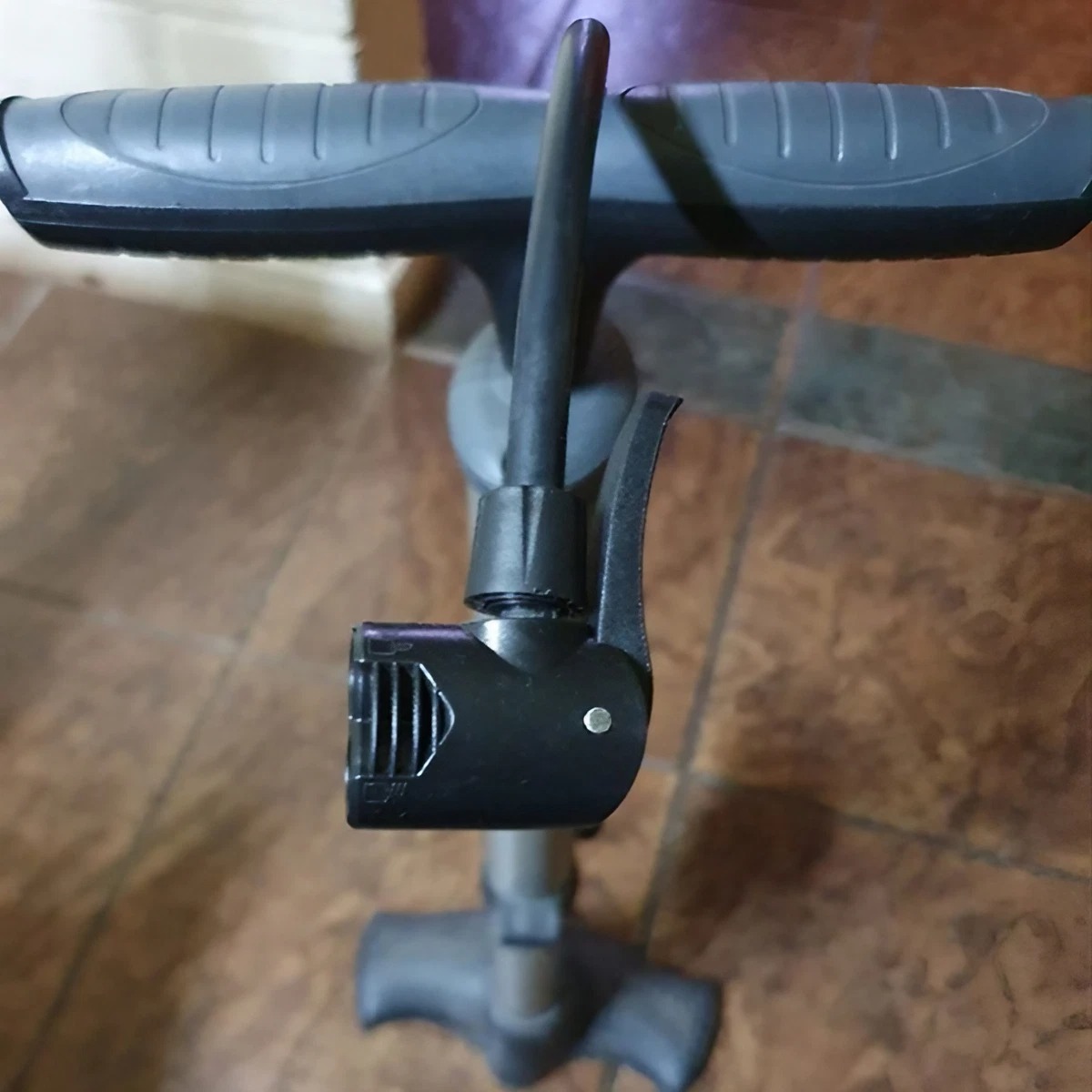 Bicycle Pump Nozzle Dual Head  – Mountain Biking Track recenzja i cena